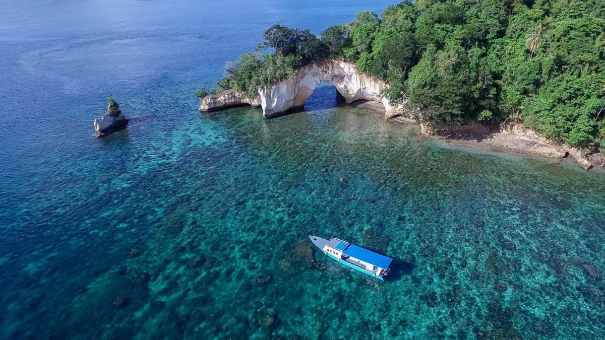 Lembeh Resort Bitung Exterior photo